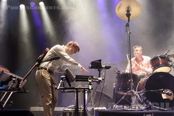 BATTLES - 2015-05-23 - PARIS - Espace Charlie Parker - Grande Halle - 